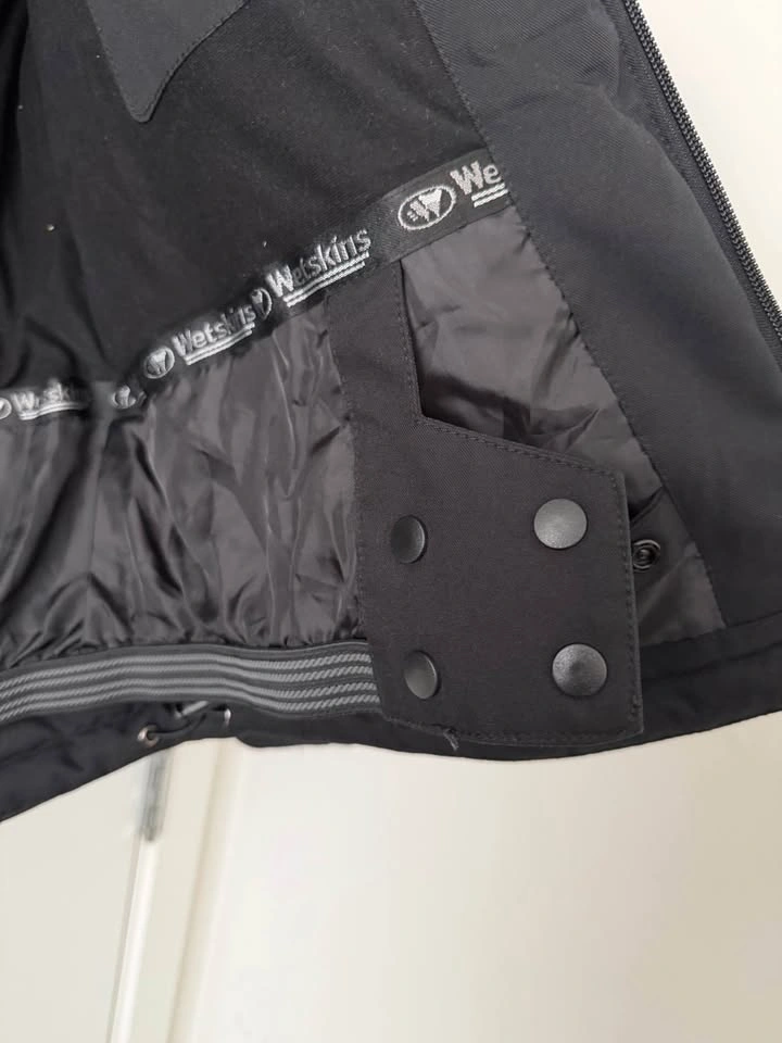 Women’s Large Snow Jacket - photo 3