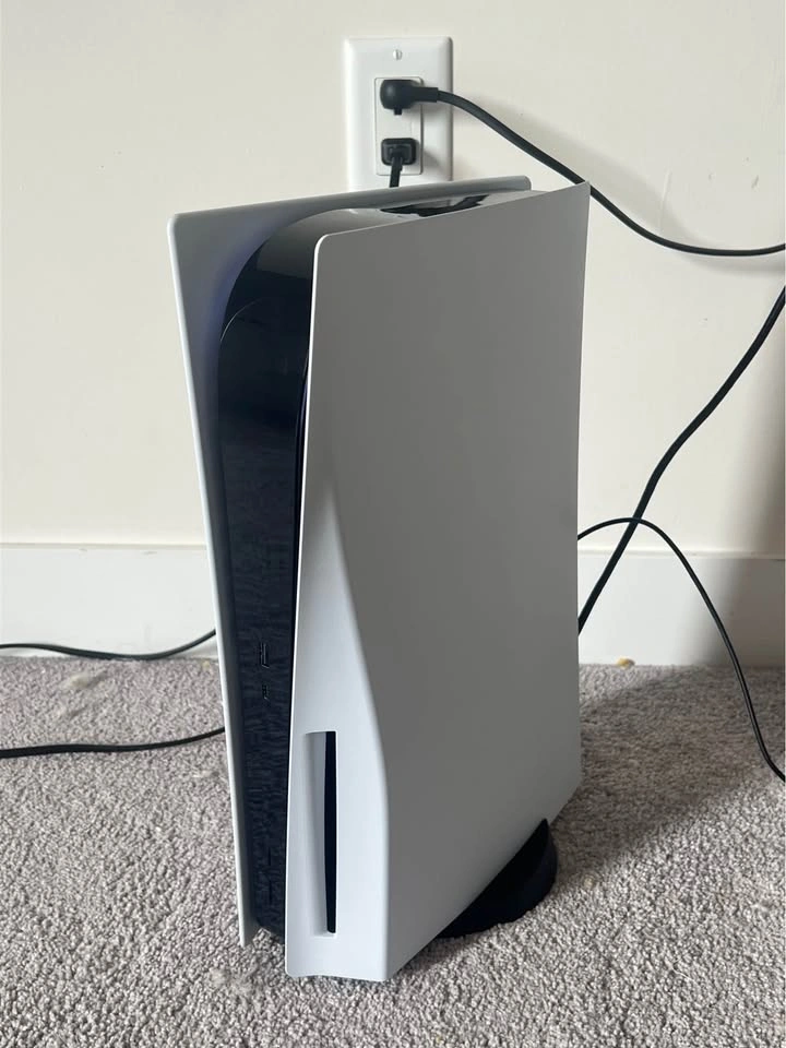 PS5 Disc Edition - photo 4