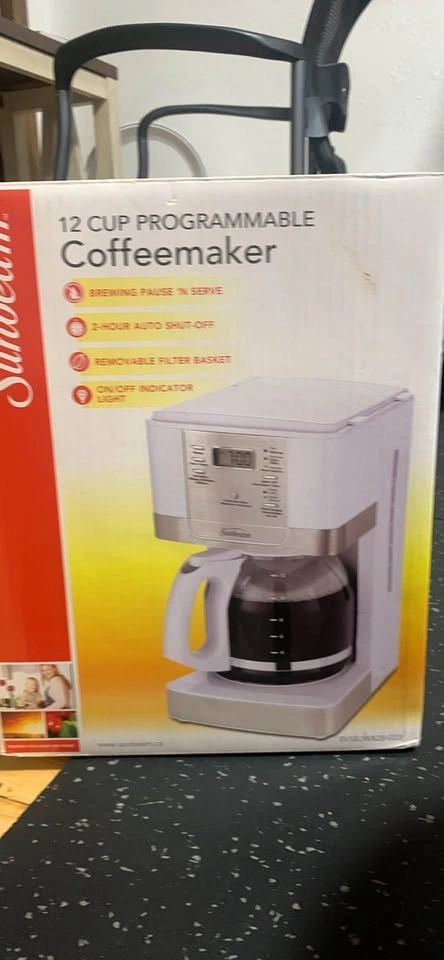 Kitchen Bundle: Slow Cooker and New Coffee Machine - photo 2