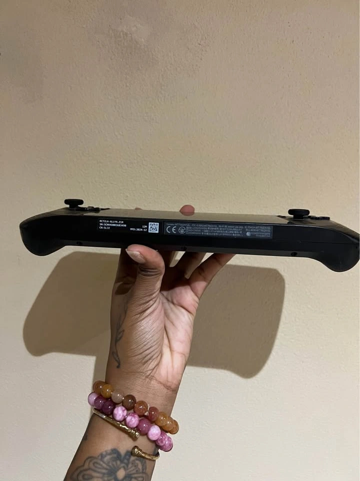 Rog Ally X (2024) 1TB and 512GB SD card - photo 5
