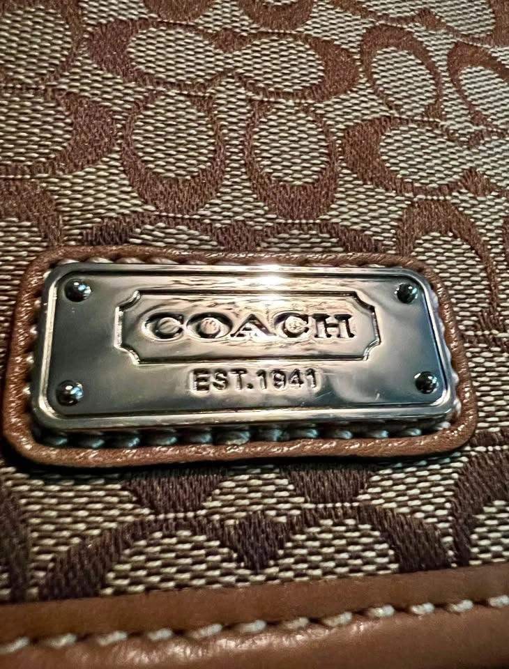 Coach Signature Pleated Canvas Flap Messenger F70283 - photo 5