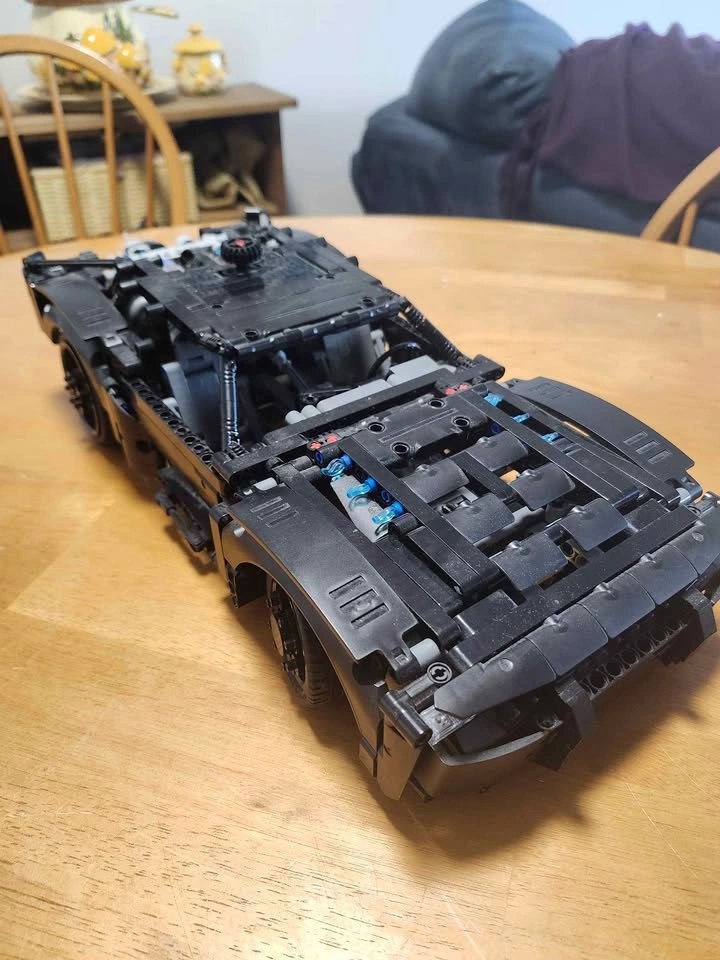 Lego Technic - THE BATMAN - BATMOBILE - photo 2