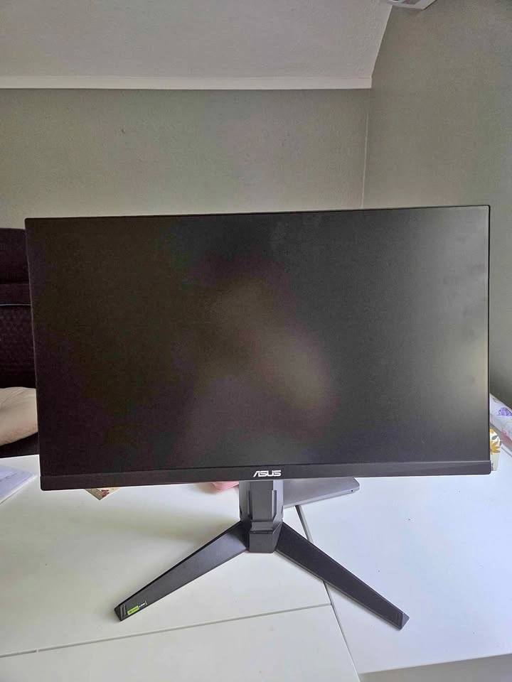 180hz 24in monitor w/ adjustable stand