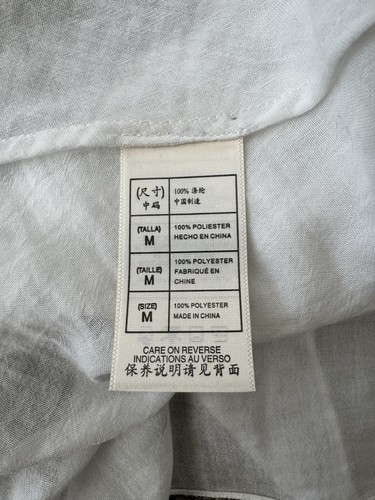 New with Tags! Max Studio Cream V-Neck Woman’s Top | Size M - photo 5
