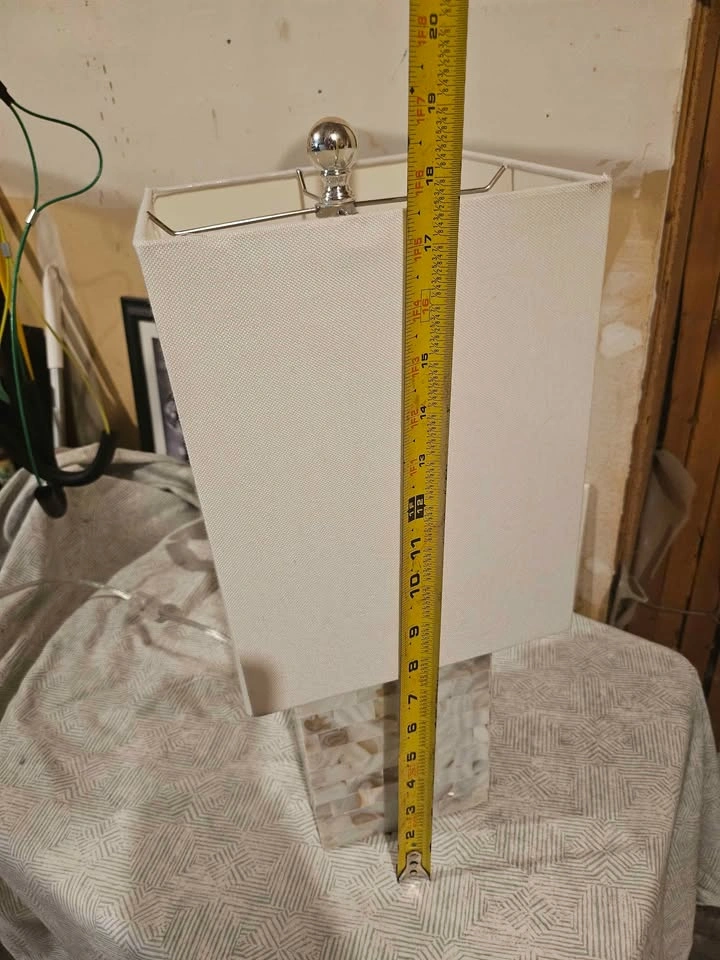 Pair of Mother of Pearl Table Lamps - photo 2
