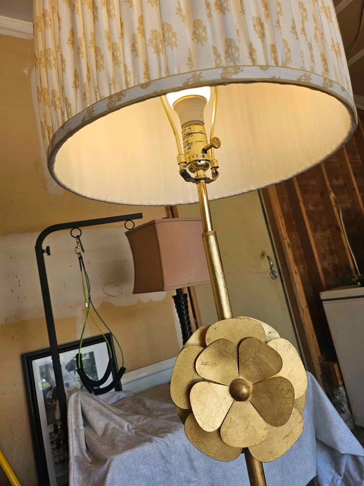Gold Floral Floor Lamp - photo 4