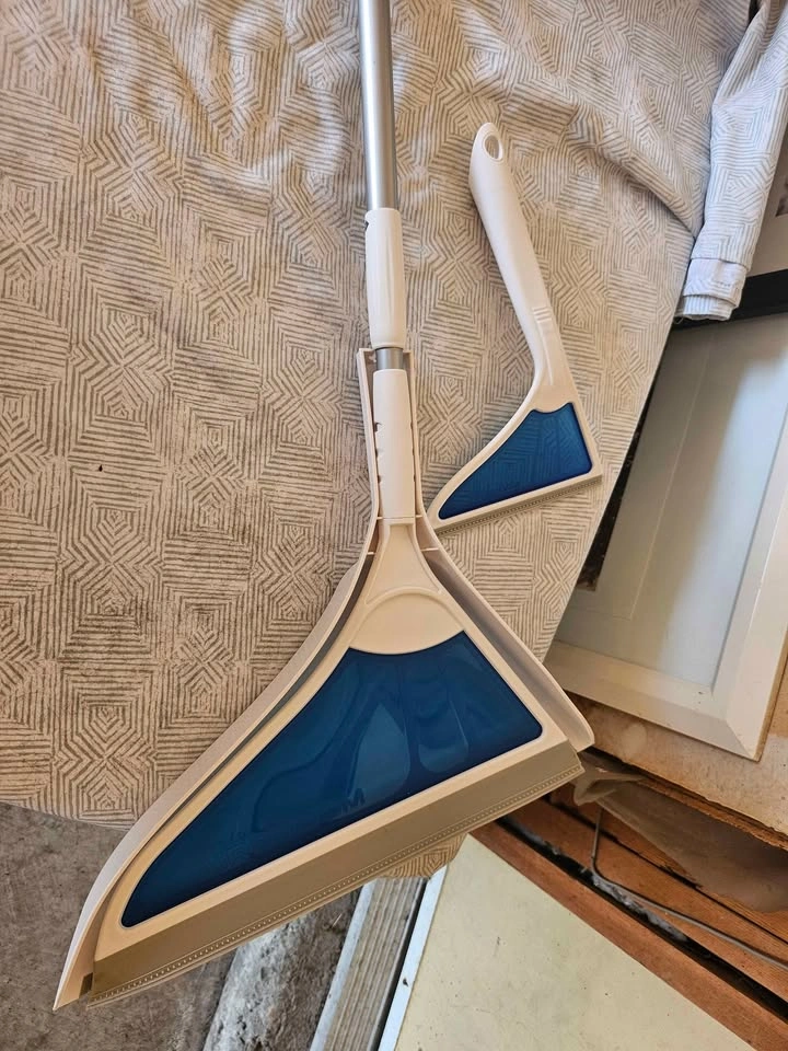 Brand New Helio Air Broom Set - photo 3