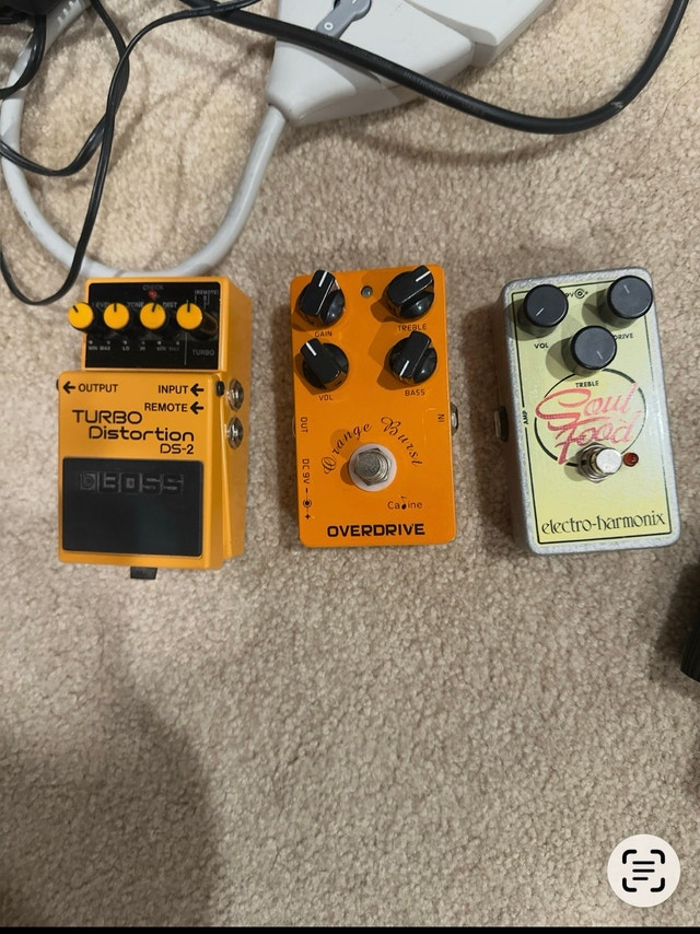 BOSS Pedal Board and Guitar Pedals