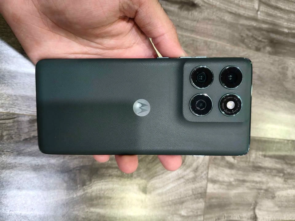 Motorola Edge (2025) 256GB – Deep Forest Green - photo 3
