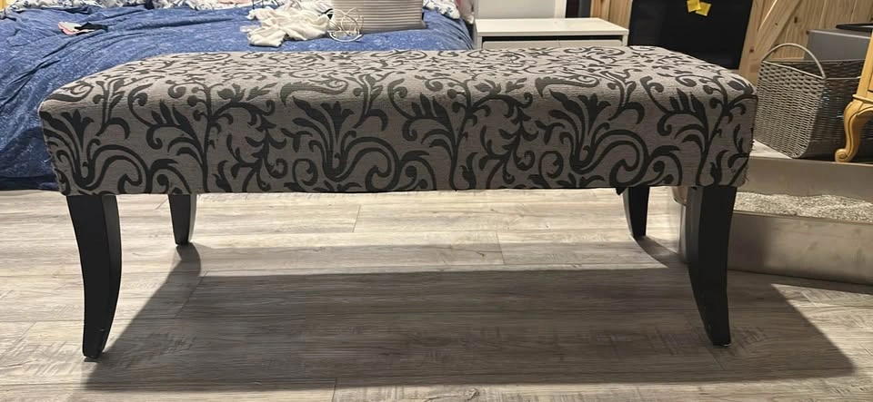 Damask Upholstered Bench - photo 2