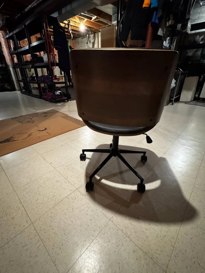 Structube Galt Mid-Century Modern Office Chair - photo 2