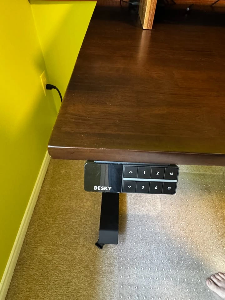 Desky Dual Electric Sit-Stand Desk 48"x30" Solid Rubberwood - photo 3