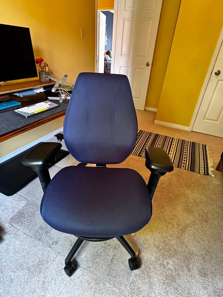 ergoCentric Commercial Ergonomic Office Chair – High-Back