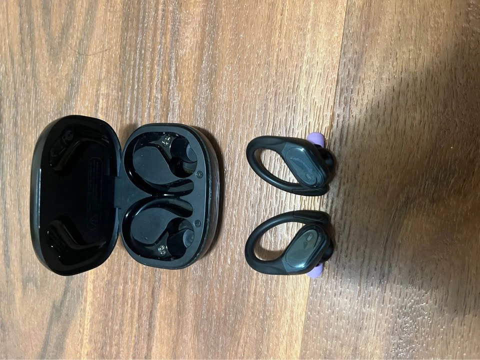 BX17 Wireless Sports Earbuds – 80H Playtime & Waterproof - photo 4