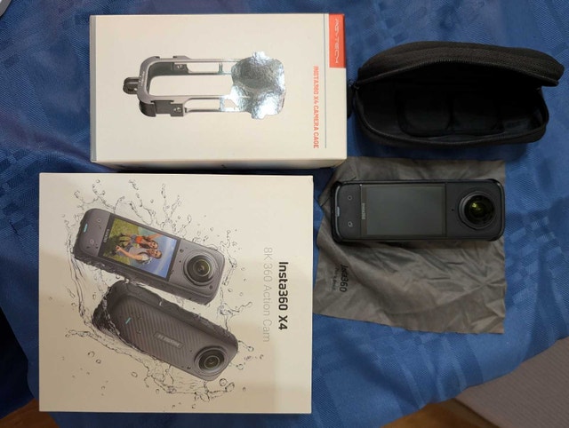 Insta360 X4 with Box, Extra Accessories & Cage