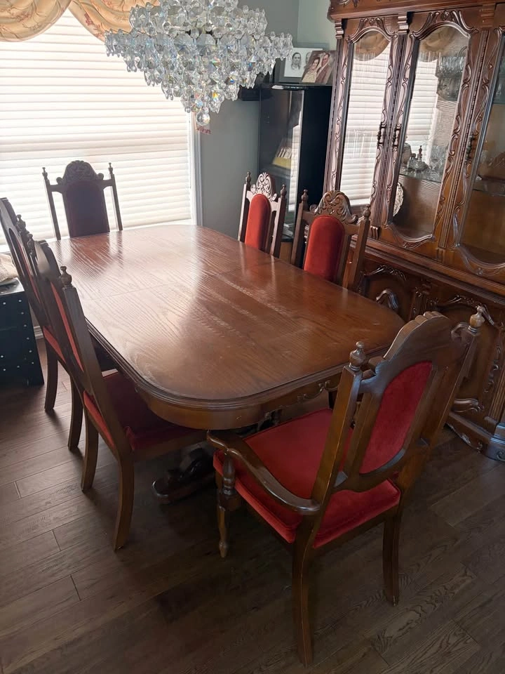 Solid Wood Dining Room Set – Table, 8 Chairs & China Cabinet - photo 3