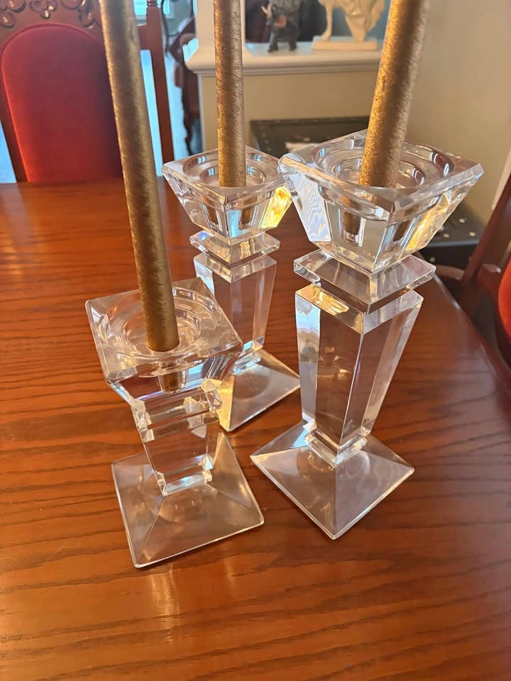 Set of 3 Crystal-Style Candlestick Holders – Elegant Table Décor