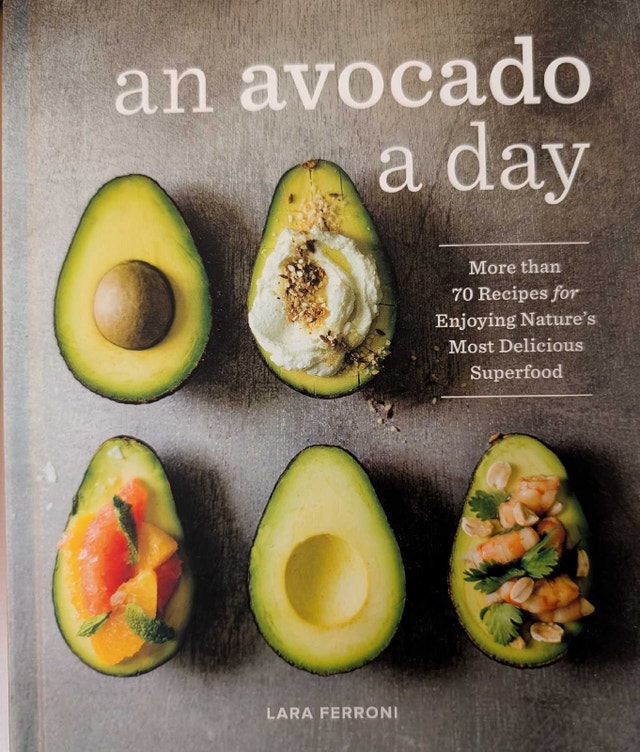 An Avocado A Day Cookbook (Brand New)