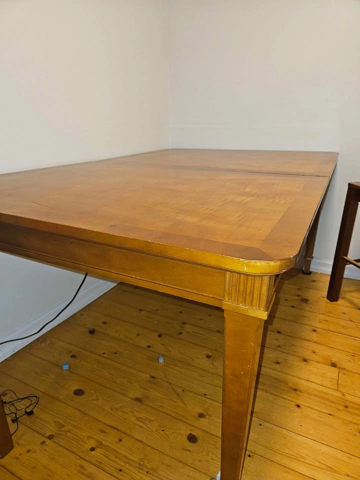 Extendable solid wood dining table - photo 5