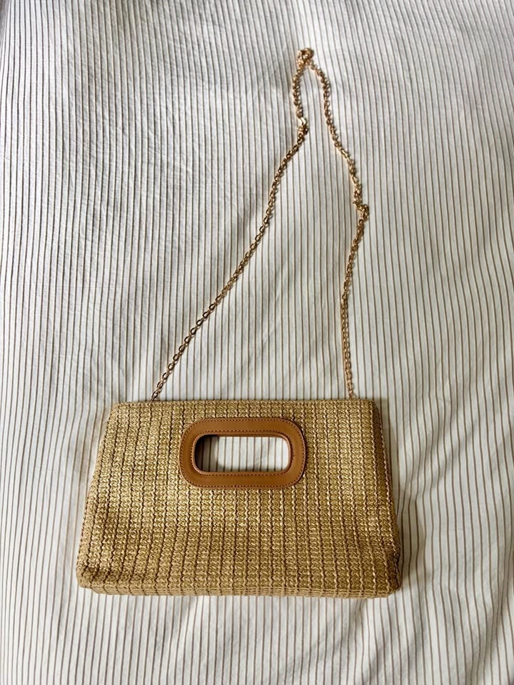 Straw Clutch Purse with Removable Crossbody Chain