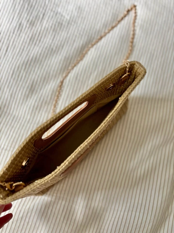 Straw Clutch Purse with Removable Crossbody Chain - photo 4