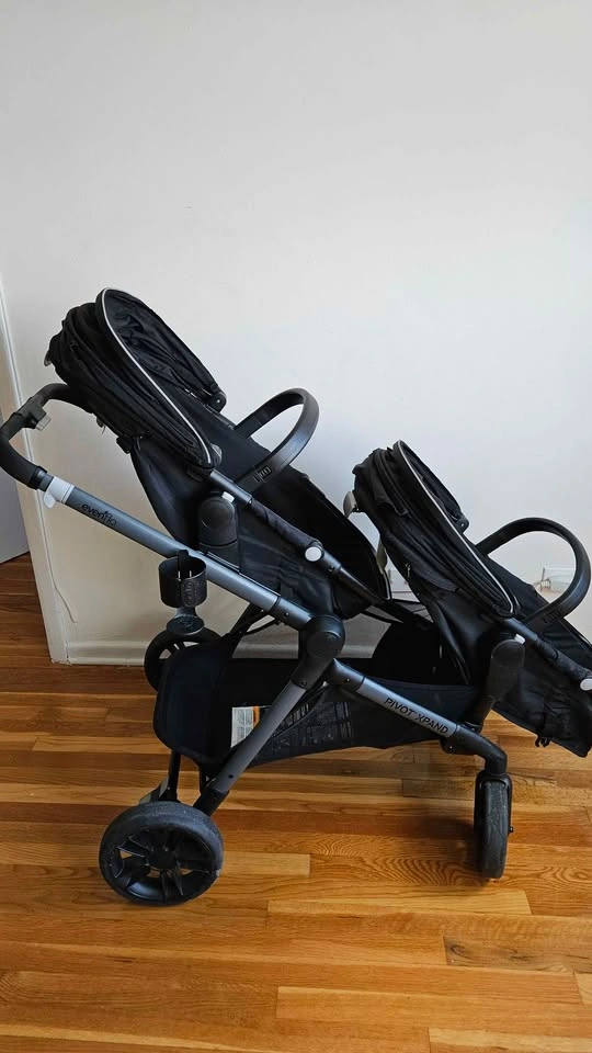 Evenflo Pivot Xpand Modular Double Stroller - photo 4