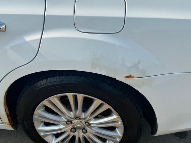 2013 Chrysler 300c AWD! - photo 5