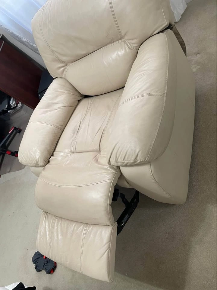Beige Leon Leather Chair - photo 3
