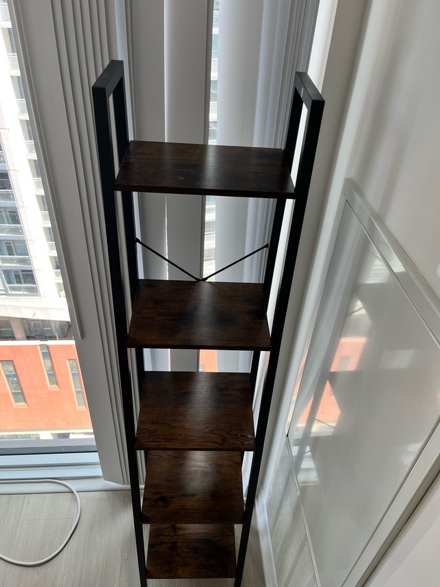 Sale until Aug 30! Industrial Style 5-Tier Bookshelf - photo 3