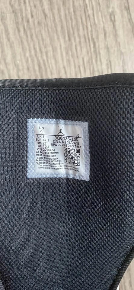 Air Jordan 1 Mid Black White Gym Red - photo 3