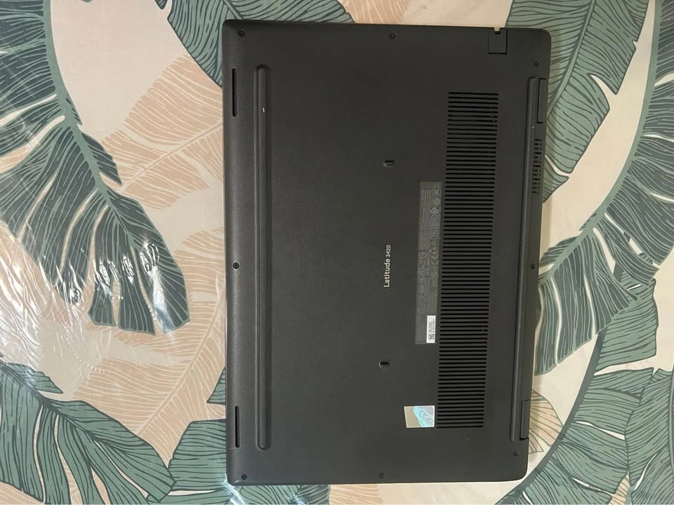 Dell latitude laptop core i7 16gb ram 1.25TB storage - photo 3
