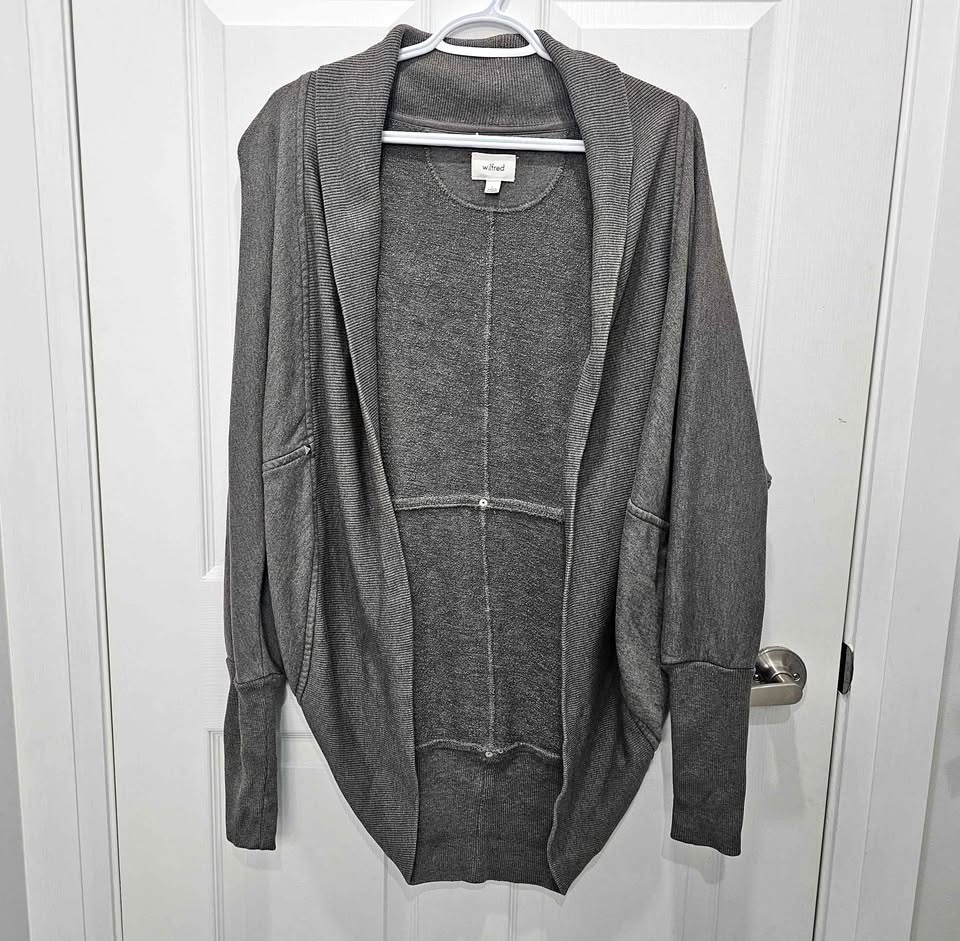Aritzia Wilfred cardigan (size large)