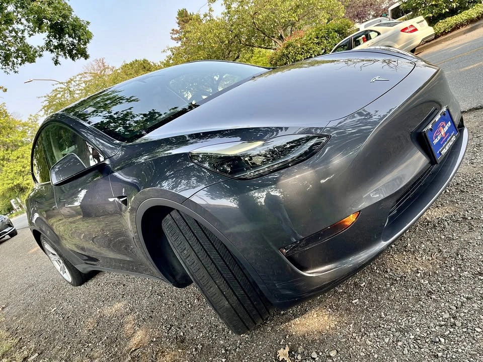 2023 Tesla Model Y Standard