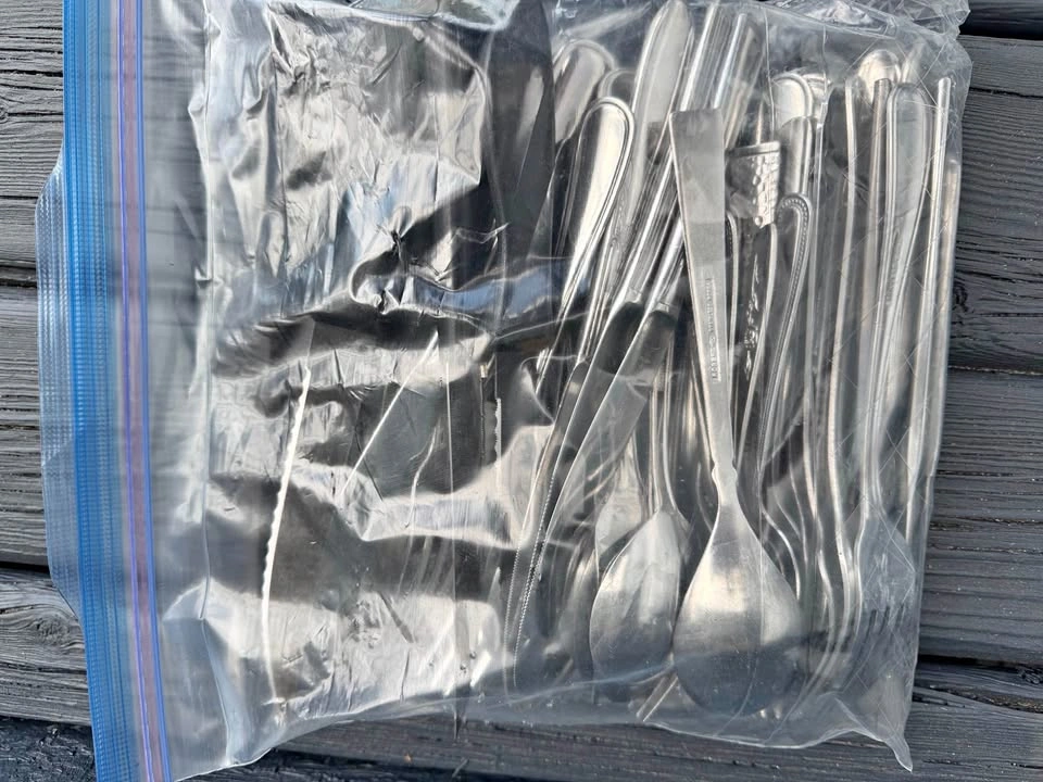 Assorted Stainless Steel Flatware Set