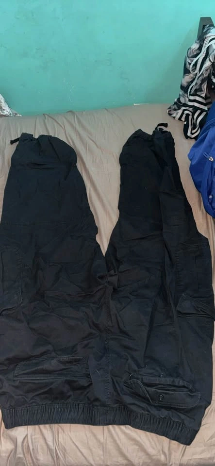 H&M pants size large - photo 2