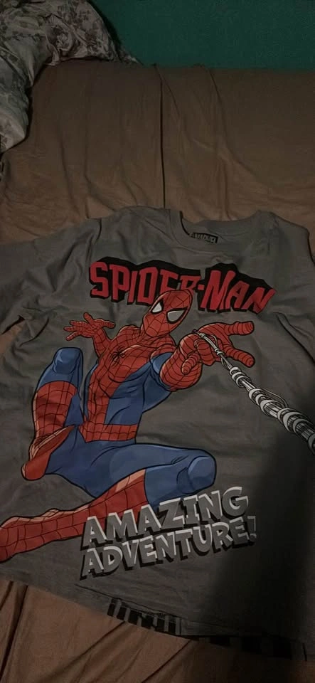 Spider-Man shirt size large - photo 2