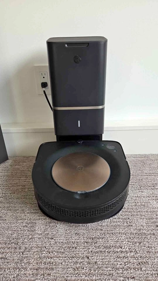 iRobot Roomba s9+ Self-Emptying Robot Vacuum - Great Condition