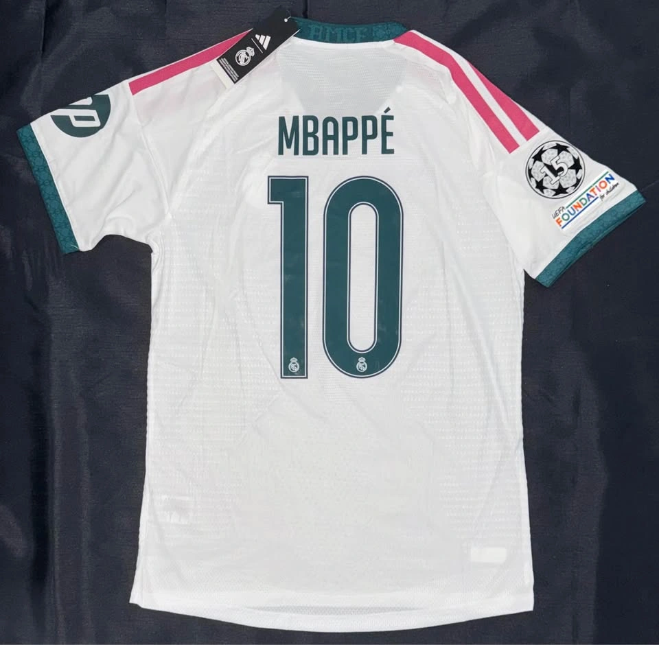 Real Madrid jersey - photo 2