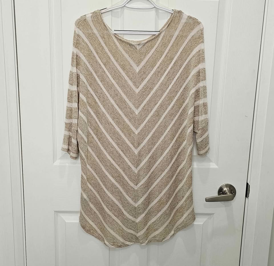 Size small RW&CO lightweight sweater - photo 2