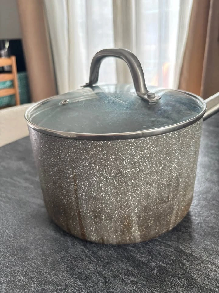 8” Non-Stick Saucepan with Glass Lid - photo 2