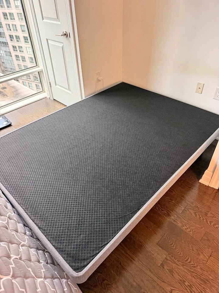 Box Spring with legs (full)