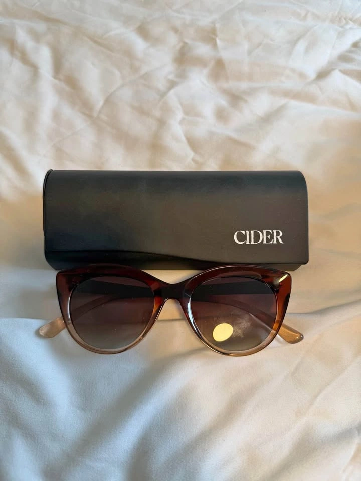 CIDER Cat-Eye Sunglasses