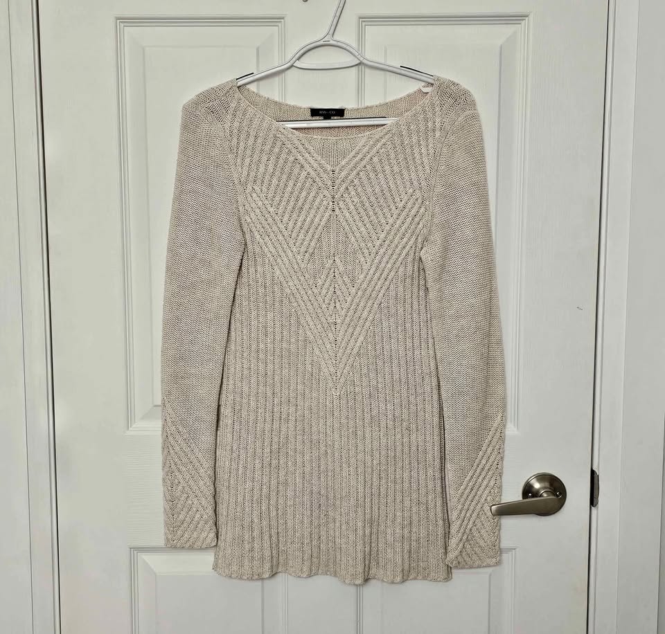 RW&CO sweater (size xs)