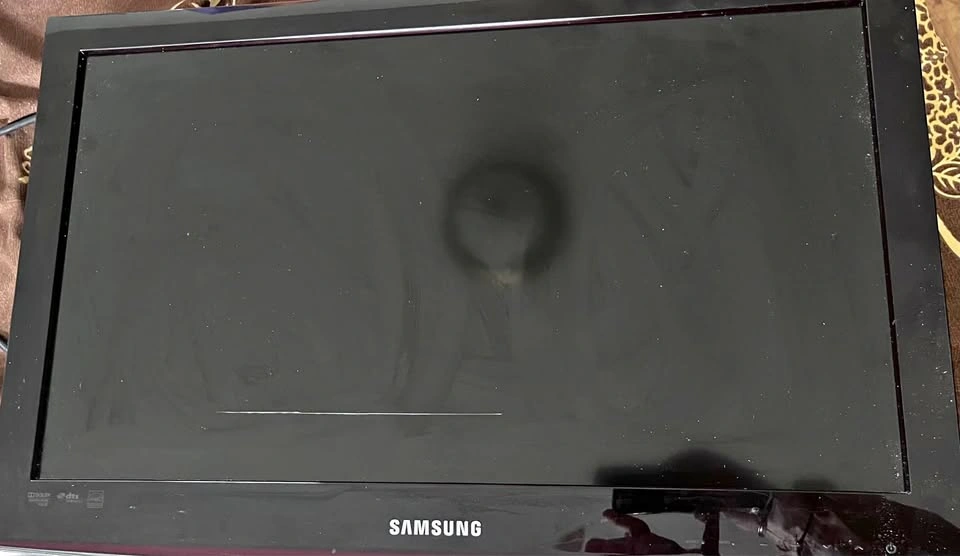 MOVING OUT SALE- Samsung TV