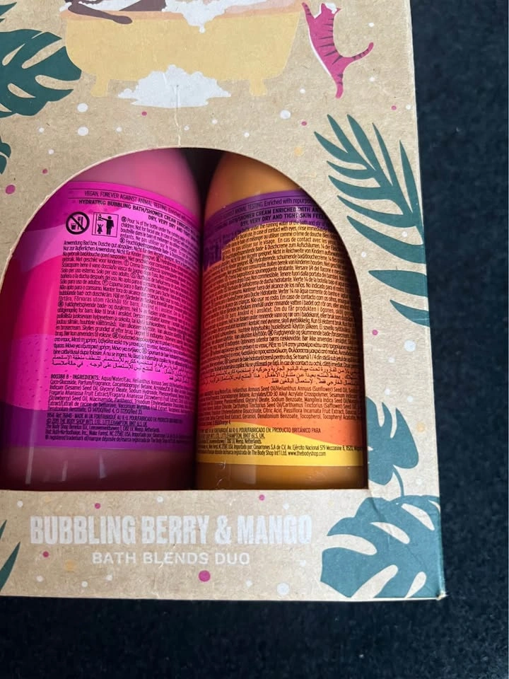 New The Body Shop Bubbling Berry & Mango Bath Blends Duo - photo 2