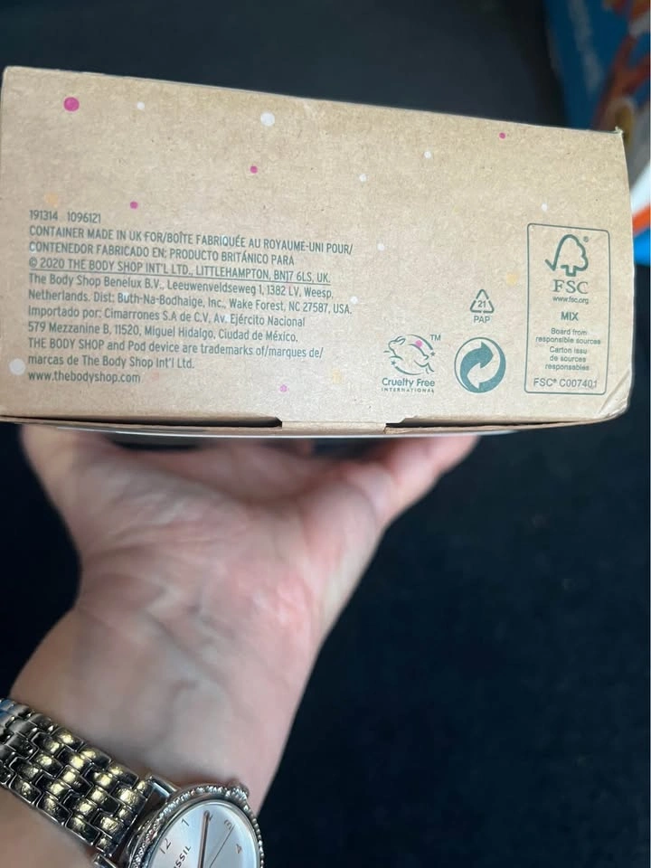 New The Body Shop Bubbling Berry & Mango Bath Blends Duo - photo 4