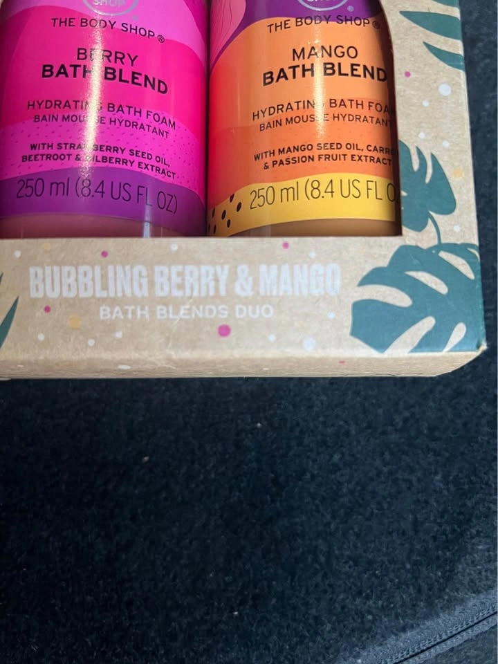 New The Body Shop Bubbling Berry & Mango Bath Blends Duo - photo 5
