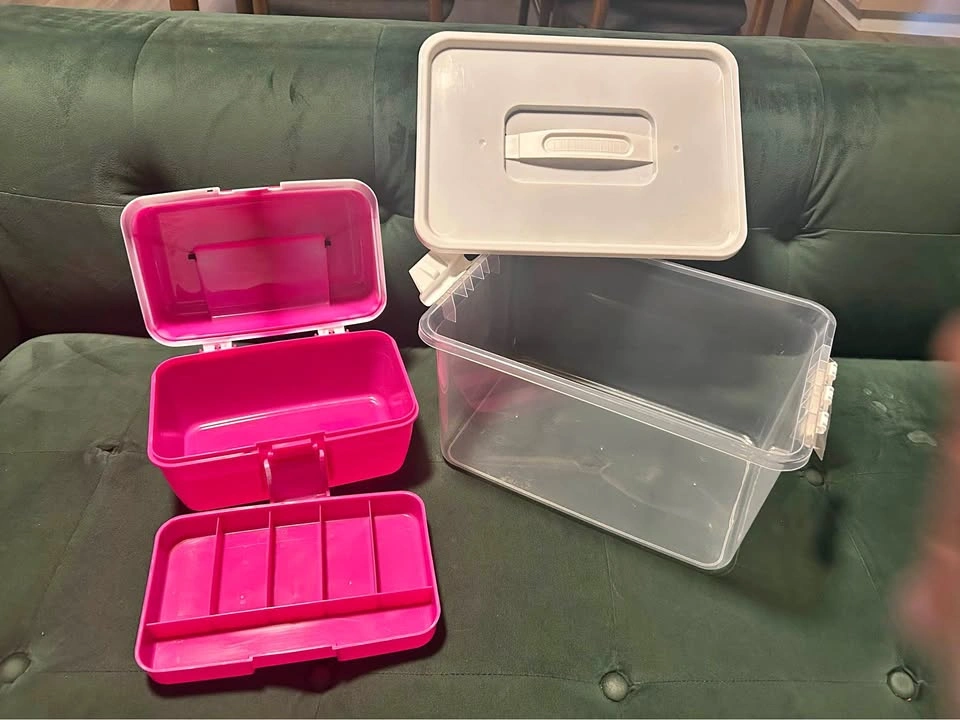2 containers