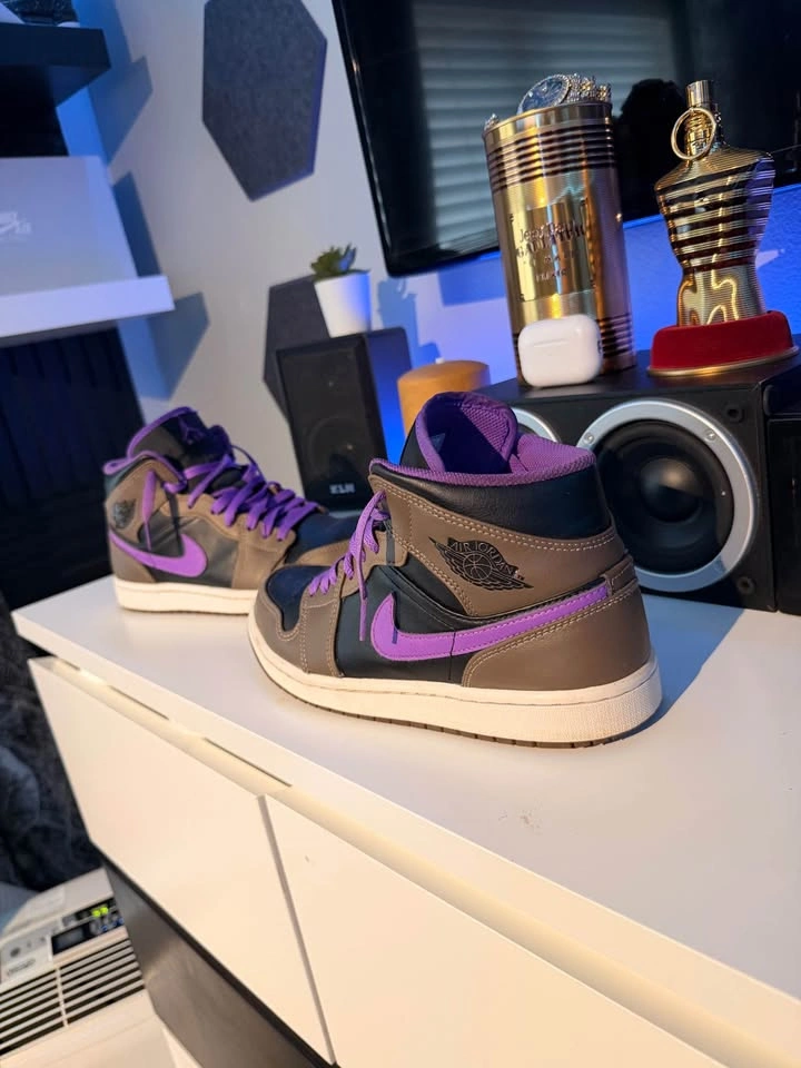 Jordan 1 Mid Purple Mocha - photo 3