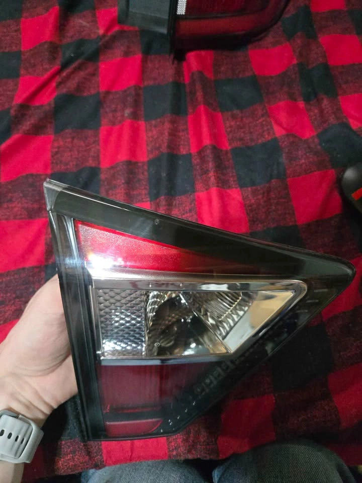 OEM 2017-2019 Ford Escape Tail Light Assemblies (2017-2019) - photo 4